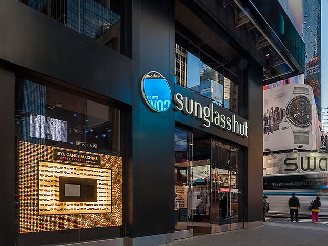 sunglass hut: Reliance Brands buys Sunglass Hut's India franchisee rights,  stores - The Economic Times
